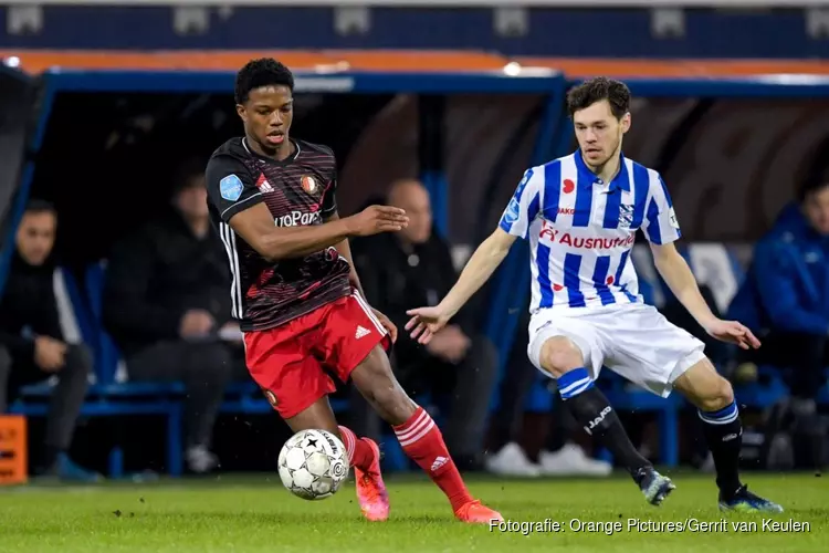 Heerenveen klopt Feyenoord opnieuw. Rode kaart Berghuis kantelpunt